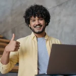Happy customer – satisfied buyer sharing a review for AruToys