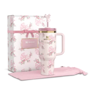 Stanley x LoveShackFancy Magic Holiday Bottle 40oz Quencher