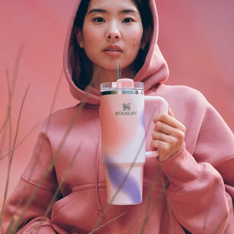 Stanley-Frequency-Quencher-ProTour-Flip-Straw-40oz-Hydration-Tumbler-girl-bg